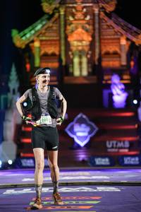 BIB: 190
                            <button type="button" onclick="openModal(22504783)" class="btn btn-primary btn-sm float-right btn-popup" data-toggle="modal" data-target=".modal-high-quality">
                        <i class="fas fa-shopping-cart"></i> Add to Cart
                    </button>
                                            <button type="button" onclick="isThisMe(22504783, true)" class="btn btn-success btn-sm float-right btn-popup btn-isme hidden" data-toggle="tooltip" data-placement="bottom" title="นี่คือรูปของคุณใช่ไหม คลิกที่นี่เพื่อเอาเข้าอัลบั้ม">
                        <i class="fas fa-plus"></i> Add to album
                    </button>
                    <button type="button" onclick="isThisMe(22504783, false)" class="btn btn-warning btn-sm float-right btn-popup btn-isnotme hidden">
                        <i class="fas fa-ban"></i> Remove from album
                    </button>