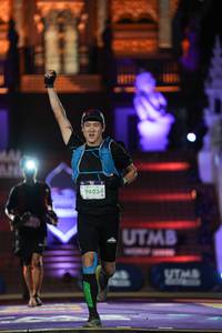 BIB: 100, 9405, 
                            <button type="button" onclick="openModal(22500140)" class="btn btn-primary btn-sm float-right btn-popup" data-toggle="modal" data-target=".modal-high-quality">
                        <i class="fas fa-shopping-cart"></i> Add to Cart
                    </button>
                                            <button type="button" onclick="isThisMe(22500140, true)" class="btn btn-success btn-sm float-right btn-popup btn-isme hidden" data-toggle="tooltip" data-placement="bottom" title="นี่คือรูปของคุณใช่ไหม คลิกที่นี่เพื่อเอาเข้าอัลบั้ม">
                        <i class="fas fa-plus"></i> Add to album
                    </button>
                    <button type="button" onclick="isThisMe(22500140, false)" class="btn btn-warning btn-sm float-right btn-popup btn-isnotme hidden">
                        <i class="fas fa-ban"></i> Remove from album
                    </button>