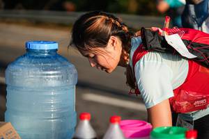 BIB: 100
                            <button type="button" onclick="openModal(22601748)" class="btn btn-primary btn-sm float-right btn-popup" data-toggle="modal" data-target=".modal-high-quality">
                        <i class="fas fa-shopping-cart"></i> Add to Cart
                    </button>
                                            <button type="button" onclick="isThisMe(22601748, true)" class="btn btn-success btn-sm float-right btn-popup btn-isme hidden" data-toggle="tooltip" data-placement="bottom" title="นี่คือรูปของคุณใช่ไหม คลิกที่นี่เพื่อเอาเข้าอัลบั้ม">
                        <i class="fas fa-plus"></i> Add to album
                    </button>
                    <button type="button" onclick="isThisMe(22601748, false)" class="btn btn-warning btn-sm float-right btn-popup btn-isnotme hidden">
                        <i class="fas fa-ban"></i> Remove from album
                    </button>