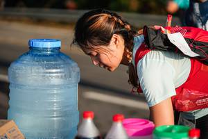 BIB: 201
                            <button type="button" onclick="openModal(22601742)" class="btn btn-primary btn-sm float-right btn-popup" data-toggle="modal" data-target=".modal-high-quality">
                        <i class="fas fa-shopping-cart"></i> Add to Cart
                    </button>
                                            <button type="button" onclick="isThisMe(22601742, true)" class="btn btn-success btn-sm float-right btn-popup btn-isme hidden" data-toggle="tooltip" data-placement="bottom" title="นี่คือรูปของคุณใช่ไหม คลิกที่นี่เพื่อเอาเข้าอัลบั้ม">
                        <i class="fas fa-plus"></i> Add to album
                    </button>
                    <button type="button" onclick="isThisMe(22601742, false)" class="btn btn-warning btn-sm float-right btn-popup btn-isnotme hidden">
                        <i class="fas fa-ban"></i> Remove from album
                    </button>