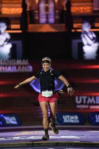 BIB: 9124
                            <button type="button" onclick="openModal(22497138)" class="btn btn-primary btn-sm float-right btn-popup" data-toggle="modal" data-target=".modal-high-quality">
                        <i class="fas fa-shopping-cart"></i> Add to Cart
                    </button>
                                            <button type="button" onclick="isThisMe(22497138, true)" class="btn btn-success btn-sm float-right btn-popup btn-isme hidden" data-toggle="tooltip" data-placement="bottom" title="นี่คือรูปของคุณใช่ไหม คลิกที่นี่เพื่อเอาเข้าอัลบั้ม">
                        <i class="fas fa-plus"></i> Add to album
                    </button>
                    <button type="button" onclick="isThisMe(22497138, false)" class="btn btn-warning btn-sm float-right btn-popup btn-isnotme hidden">
                        <i class="fas fa-ban"></i> Remove from album
                    </button>