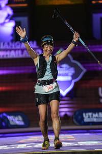 BIB: 109
                            <button type="button" onclick="openModal(22512326)" class="btn btn-primary btn-sm float-right btn-popup" data-toggle="modal" data-target=".modal-high-quality">
                        <i class="fas fa-shopping-cart"></i> Add to Cart
                    </button>
                                            <button type="button" onclick="isThisMe(22512326, true)" class="btn btn-success btn-sm float-right btn-popup btn-isme hidden" data-toggle="tooltip" data-placement="bottom" title="นี่คือรูปของคุณใช่ไหม คลิกที่นี่เพื่อเอาเข้าอัลบั้ม">
                        <i class="fas fa-plus"></i> Add to album
                    </button>
                    <button type="button" onclick="isThisMe(22512326, false)" class="btn btn-warning btn-sm float-right btn-popup btn-isnotme hidden">
                        <i class="fas fa-ban"></i> Remove from album
                    </button>