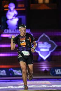 BIB: 6906, 100000, 
                            <button type="button" onclick="openModal(22512655)" class="btn btn-primary btn-sm float-right btn-popup" data-toggle="modal" data-target=".modal-high-quality">
                        <i class="fas fa-shopping-cart"></i> Add to Cart
                    </button>
                                            <button type="button" onclick="isThisMe(22512655, true)" class="btn btn-success btn-sm float-right btn-popup btn-isme hidden" data-toggle="tooltip" data-placement="bottom" title="นี่คือรูปของคุณใช่ไหม คลิกที่นี่เพื่อเอาเข้าอัลบั้ม">
                        <i class="fas fa-plus"></i> Add to album
                    </button>
                    <button type="button" onclick="isThisMe(22512655, false)" class="btn btn-warning btn-sm float-right btn-popup btn-isnotme hidden">
                        <i class="fas fa-ban"></i> Remove from album
                    </button>