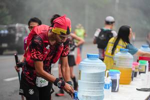 BIB: 941, 
                            <button type="button" onclick="openModal(22598468)" class="btn btn-primary btn-sm float-right btn-popup" data-toggle="modal" data-target=".modal-high-quality">
                        <i class="fas fa-shopping-cart"></i> Add to Cart
                    </button>
                                            <button type="button" onclick="isThisMe(22598468, true)" class="btn btn-success btn-sm float-right btn-popup btn-isme hidden" data-toggle="tooltip" data-placement="bottom" title="นี่คือรูปของคุณใช่ไหม คลิกที่นี่เพื่อเอาเข้าอัลบั้ม">
                        <i class="fas fa-plus"></i> Add to album
                    </button>
                    <button type="button" onclick="isThisMe(22598468, false)" class="btn btn-warning btn-sm float-right btn-popup btn-isnotme hidden">
                        <i class="fas fa-ban"></i> Remove from album
                    </button>