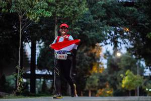 BIB: 5678
                            <button type="button" onclick="openModal(22542317)" class="btn btn-primary btn-sm float-right btn-popup" data-toggle="modal" data-target=".modal-high-quality">
                        <i class="fas fa-shopping-cart"></i> Add to Cart
                    </button>
                                            <button type="button" onclick="isThisMe(22542317, true)" class="btn btn-success btn-sm float-right btn-popup btn-isme hidden" data-toggle="tooltip" data-placement="bottom" title="นี่คือรูปของคุณใช่ไหม คลิกที่นี่เพื่อเอาเข้าอัลบั้ม">
                        <i class="fas fa-plus"></i> Add to album
                    </button>
                    <button type="button" onclick="isThisMe(22542317, false)" class="btn btn-warning btn-sm float-right btn-popup btn-isnotme hidden">
                        <i class="fas fa-ban"></i> Remove from album
                    </button>