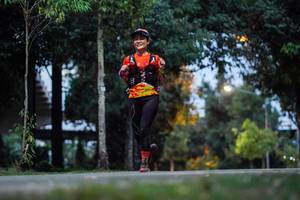 BIB: 100
                            <button type="button" onclick="openModal(22541836)" class="btn btn-primary btn-sm float-right btn-popup" data-toggle="modal" data-target=".modal-high-quality">
                        <i class="fas fa-shopping-cart"></i> Add to Cart
                    </button>
                                            <button type="button" onclick="isThisMe(22541836, true)" class="btn btn-success btn-sm float-right btn-popup btn-isme hidden" data-toggle="tooltip" data-placement="bottom" title="นี่คือรูปของคุณใช่ไหม คลิกที่นี่เพื่อเอาเข้าอัลบั้ม">
                        <i class="fas fa-plus"></i> Add to album
                    </button>
                    <button type="button" onclick="isThisMe(22541836, false)" class="btn btn-warning btn-sm float-right btn-popup btn-isnotme hidden">
                        <i class="fas fa-ban"></i> Remove from album
                    </button>