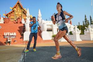 BIB: 3210, 201
                            <button type="button" onclick="openModal(22447479)" class="btn btn-primary btn-sm float-right btn-popup" data-toggle="modal" data-target=".modal-high-quality">
                        <i class="fas fa-shopping-cart"></i> Add to Cart
                    </button>
                                            <button type="button" onclick="isThisMe(22447479, true)" class="btn btn-success btn-sm float-right btn-popup btn-isme hidden" data-toggle="tooltip" data-placement="bottom" title="นี่คือรูปของคุณใช่ไหม คลิกที่นี่เพื่อเอาเข้าอัลบั้ม">
                        <i class="fas fa-plus"></i> Add to album
                    </button>
                    <button type="button" onclick="isThisMe(22447479, false)" class="btn btn-warning btn-sm float-right btn-popup btn-isnotme hidden">
                        <i class="fas fa-ban"></i> Remove from album
                    </button>