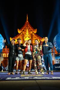 BIB: 9374, 950
                            <button type="button" onclick="openModal(22472066)" class="btn btn-primary btn-sm float-right btn-popup" data-toggle="modal" data-target=".modal-high-quality">
                        <i class="fas fa-shopping-cart"></i> Add to Cart
                    </button>
                                            <button type="button" onclick="isThisMe(22472066, true)" class="btn btn-success btn-sm float-right btn-popup btn-isme hidden" data-toggle="tooltip" data-placement="bottom" title="นี่คือรูปของคุณใช่ไหม คลิกที่นี่เพื่อเอาเข้าอัลบั้ม">
                        <i class="fas fa-plus"></i> Add to album
                    </button>
                    <button type="button" onclick="isThisMe(22472066, false)" class="btn btn-warning btn-sm float-right btn-popup btn-isnotme hidden">
                        <i class="fas fa-ban"></i> Remove from album
                    </button>