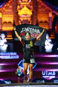 BIB: 935
                            <button type="button" onclick="openModal(22471051)" class="btn btn-primary btn-sm float-right btn-popup" data-toggle="modal" data-target=".modal-high-quality">
                        <i class="fas fa-shopping-cart"></i> Add to Cart
                    </button>
                                            <button type="button" onclick="isThisMe(22471051, true)" class="btn btn-success btn-sm float-right btn-popup btn-isme hidden" data-toggle="tooltip" data-placement="bottom" title="นี่คือรูปของคุณใช่ไหม คลิกที่นี่เพื่อเอาเข้าอัลบั้ม">
                        <i class="fas fa-plus"></i> Add to album
                    </button>
                    <button type="button" onclick="isThisMe(22471051, false)" class="btn btn-warning btn-sm float-right btn-popup btn-isnotme hidden">
                        <i class="fas fa-ban"></i> Remove from album
                    </button>