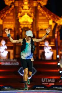 BIB: 800
                            <button type="button" onclick="openModal(22473818)" class="btn btn-primary btn-sm float-right btn-popup" data-toggle="modal" data-target=".modal-high-quality">
                        <i class="fas fa-shopping-cart"></i> Add to Cart
                    </button>
                                            <button type="button" onclick="isThisMe(22473818, true)" class="btn btn-success btn-sm float-right btn-popup btn-isme hidden" data-toggle="tooltip" data-placement="bottom" title="นี่คือรูปของคุณใช่ไหม คลิกที่นี่เพื่อเอาเข้าอัลบั้ม">
                        <i class="fas fa-plus"></i> Add to album
                    </button>
                    <button type="button" onclick="isThisMe(22473818, false)" class="btn btn-warning btn-sm float-right btn-popup btn-isnotme hidden">
                        <i class="fas fa-ban"></i> Remove from album
                    </button>