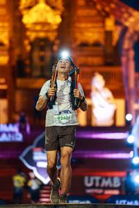 BIB: 9240
                            <button type="button" onclick="openModal(22472581)" class="btn btn-primary btn-sm float-right btn-popup" data-toggle="modal" data-target=".modal-high-quality">
                        <i class="fas fa-shopping-cart"></i> Add to Cart
                    </button>
                                            <button type="button" onclick="isThisMe(22472581, true)" class="btn btn-success btn-sm float-right btn-popup btn-isme hidden" data-toggle="tooltip" data-placement="bottom" title="นี่คือรูปของคุณใช่ไหม คลิกที่นี่เพื่อเอาเข้าอัลบั้ม">
                        <i class="fas fa-plus"></i> Add to album
                    </button>
                    <button type="button" onclick="isThisMe(22472581, false)" class="btn btn-warning btn-sm float-right btn-popup btn-isnotme hidden">
                        <i class="fas fa-ban"></i> Remove from album
                    </button>