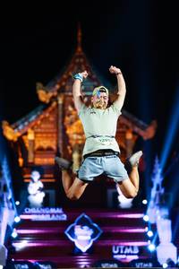 BIB: 9399, 
                            <button type="button" onclick="openModal(22470584)" class="btn btn-primary btn-sm float-right btn-popup" data-toggle="modal" data-target=".modal-high-quality">
                        <i class="fas fa-shopping-cart"></i> Add to Cart
                    </button>
                                            <button type="button" onclick="isThisMe(22470584, true)" class="btn btn-success btn-sm float-right btn-popup btn-isme hidden" data-toggle="tooltip" data-placement="bottom" title="นี่คือรูปของคุณใช่ไหม คลิกที่นี่เพื่อเอาเข้าอัลบั้ม">
                        <i class="fas fa-plus"></i> Add to album
                    </button>
                    <button type="button" onclick="isThisMe(22470584, false)" class="btn btn-warning btn-sm float-right btn-popup btn-isnotme hidden">
                        <i class="fas fa-ban"></i> Remove from album
                    </button>