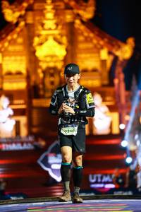 BIB: 9266
                            <button type="button" onclick="openModal(22472658)" class="btn btn-primary btn-sm float-right btn-popup" data-toggle="modal" data-target=".modal-high-quality">
                        <i class="fas fa-shopping-cart"></i> Add to Cart
                    </button>
                                            <button type="button" onclick="isThisMe(22472658, true)" class="btn btn-success btn-sm float-right btn-popup btn-isme hidden" data-toggle="tooltip" data-placement="bottom" title="นี่คือรูปของคุณใช่ไหม คลิกที่นี่เพื่อเอาเข้าอัลบั้ม">
                        <i class="fas fa-plus"></i> Add to album
                    </button>
                    <button type="button" onclick="isThisMe(22472658, false)" class="btn btn-warning btn-sm float-right btn-popup btn-isnotme hidden">
                        <i class="fas fa-ban"></i> Remove from album
                    </button>