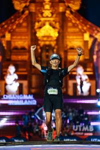 BIB: 9599
                            <button type="button" onclick="openModal(22472732)" class="btn btn-primary btn-sm float-right btn-popup" data-toggle="modal" data-target=".modal-high-quality">
                        <i class="fas fa-shopping-cart"></i> Add to Cart
                    </button>
                                            <button type="button" onclick="isThisMe(22472732, true)" class="btn btn-success btn-sm float-right btn-popup btn-isme hidden" data-toggle="tooltip" data-placement="bottom" title="นี่คือรูปของคุณใช่ไหม คลิกที่นี่เพื่อเอาเข้าอัลบั้ม">
                        <i class="fas fa-plus"></i> Add to album
                    </button>
                    <button type="button" onclick="isThisMe(22472732, false)" class="btn btn-warning btn-sm float-right btn-popup btn-isnotme hidden">
                        <i class="fas fa-ban"></i> Remove from album
                    </button>