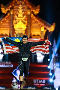 BIB: 9330, 
                            <button type="button" onclick="openModal(22470990)" class="btn btn-primary btn-sm float-right btn-popup" data-toggle="modal" data-target=".modal-high-quality">
                        <i class="fas fa-shopping-cart"></i> Add to Cart
                    </button>
                                            <button type="button" onclick="isThisMe(22470990, true)" class="btn btn-success btn-sm float-right btn-popup btn-isme hidden" data-toggle="tooltip" data-placement="bottom" title="นี่คือรูปของคุณใช่ไหม คลิกที่นี่เพื่อเอาเข้าอัลบั้ม">
                        <i class="fas fa-plus"></i> Add to album
                    </button>
                    <button type="button" onclick="isThisMe(22470990, false)" class="btn btn-warning btn-sm float-right btn-popup btn-isnotme hidden">
                        <i class="fas fa-ban"></i> Remove from album
                    </button>