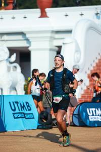 BIB: 8035
                            <button type="button" onclick="openModal(22479515)" class="btn btn-primary btn-sm float-right btn-popup" data-toggle="modal" data-target=".modal-high-quality">
                        <i class="fas fa-shopping-cart"></i> Add to Cart
                    </button>
                                            <button type="button" onclick="isThisMe(22479515, true)" class="btn btn-success btn-sm float-right btn-popup btn-isme hidden" data-toggle="tooltip" data-placement="bottom" title="นี่คือรูปของคุณใช่ไหม คลิกที่นี่เพื่อเอาเข้าอัลบั้ม">
                        <i class="fas fa-plus"></i> Add to album
                    </button>
                    <button type="button" onclick="isThisMe(22479515, false)" class="btn btn-warning btn-sm float-right btn-popup btn-isnotme hidden">
                        <i class="fas fa-ban"></i> Remove from album
                    </button>