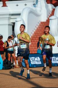 BIB: 1425, 4275
                            <button type="button" onclick="openModal(22478619)" class="btn btn-primary btn-sm float-right btn-popup" data-toggle="modal" data-target=".modal-high-quality">
                        <i class="fas fa-shopping-cart"></i> Add to Cart
                    </button>
                                            <button type="button" onclick="isThisMe(22478619, true)" class="btn btn-success btn-sm float-right btn-popup btn-isme hidden" data-toggle="tooltip" data-placement="bottom" title="นี่คือรูปของคุณใช่ไหม คลิกที่นี่เพื่อเอาเข้าอัลบั้ม">
                        <i class="fas fa-plus"></i> Add to album
                    </button>
                    <button type="button" onclick="isThisMe(22478619, false)" class="btn btn-warning btn-sm float-right btn-popup btn-isnotme hidden">
                        <i class="fas fa-ban"></i> Remove from album
                    </button>