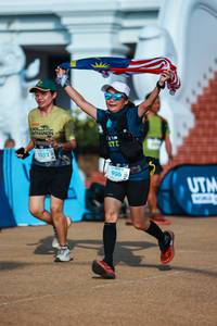 BIB: 1352, 719, 906
                            <button type="button" onclick="openModal(22490090)" class="btn btn-primary btn-sm float-right btn-popup" data-toggle="modal" data-target=".modal-high-quality">
                        <i class="fas fa-shopping-cart"></i> Add to Cart
                    </button>
                                            <button type="button" onclick="isThisMe(22490090, true)" class="btn btn-success btn-sm float-right btn-popup btn-isme hidden" data-toggle="tooltip" data-placement="bottom" title="นี่คือรูปของคุณใช่ไหม คลิกที่นี่เพื่อเอาเข้าอัลบั้ม">
                        <i class="fas fa-plus"></i> Add to album
                    </button>
                    <button type="button" onclick="isThisMe(22490090, false)" class="btn btn-warning btn-sm float-right btn-popup btn-isnotme hidden">
                        <i class="fas fa-ban"></i> Remove from album
                    </button>