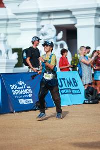 BIB: 2082
                            <button type="button" onclick="openModal(22500146)" class="btn btn-primary btn-sm float-right btn-popup" data-toggle="modal" data-target=".modal-high-quality">
                        <i class="fas fa-shopping-cart"></i> Add to Cart
                    </button>
                                            <button type="button" onclick="isThisMe(22500146, true)" class="btn btn-success btn-sm float-right btn-popup btn-isme hidden" data-toggle="tooltip" data-placement="bottom" title="นี่คือรูปของคุณใช่ไหม คลิกที่นี่เพื่อเอาเข้าอัลบั้ม">
                        <i class="fas fa-plus"></i> Add to album
                    </button>
                    <button type="button" onclick="isThisMe(22500146, false)" class="btn btn-warning btn-sm float-right btn-popup btn-isnotme hidden">
                        <i class="fas fa-ban"></i> Remove from album
                    </button>