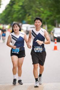 BIB: 6614, 1453
                            <button type="button" onclick="openModal(4665053)" class="btn btn-primary btn-sm float-right btn-popup" data-toggle="modal" data-target=".modal-high-quality">
                        <i class="fas fa-shopping-cart"></i> Add to Cart
                    </button>
                                            <button type="button" onclick="isThisMe(4665053, true)" class="btn btn-success btn-sm float-right btn-popup btn-isme hidden" data-toggle="tooltip" data-placement="bottom" title="นี่คือรูปของคุณใช่ไหม คลิกที่นี่เพื่อเอาเข้าอัลบั้ม">
                        <i class="fas fa-plus"></i> Add to album
                    </button>
                    <button type="button" onclick="isThisMe(4665053, false)" class="btn btn-warning btn-sm float-right btn-popup btn-isnotme hidden">
                        <i class="fas fa-ban"></i> Remove from album
                    </button>