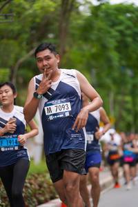 BIB: 1914
                            <button type="button" onclick="openModal(4653948)" class="btn btn-primary btn-sm float-right btn-popup" data-toggle="modal" data-target=".modal-high-quality">
                        <i class="fas fa-shopping-cart"></i> Add to Cart
                    </button>
                                            <button type="button" onclick="isThisMe(4653948, true)" class="btn btn-success btn-sm float-right btn-popup btn-isme hidden" data-toggle="tooltip" data-placement="bottom" title="นี่คือรูปของคุณใช่ไหม คลิกที่นี่เพื่อเอาเข้าอัลบั้ม">
                        <i class="fas fa-plus"></i> Add to album
                    </button>
                    <button type="button" onclick="isThisMe(4653948, false)" class="btn btn-warning btn-sm float-right btn-popup btn-isnotme hidden">
                        <i class="fas fa-ban"></i> Remove from album
                    </button>