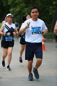 BIB: 1895, 2663
                            <button type="button" onclick="openModal(4659292)" class="btn btn-primary btn-sm float-right btn-popup" data-toggle="modal" data-target=".modal-high-quality">
                        <i class="fas fa-shopping-cart"></i> Add to Cart
                    </button>
                                            <button type="button" onclick="isThisMe(4659292, true)" class="btn btn-success btn-sm float-right btn-popup btn-isme hidden" data-toggle="tooltip" data-placement="bottom" title="นี่คือรูปของคุณใช่ไหม คลิกที่นี่เพื่อเอาเข้าอัลบั้ม">
                        <i class="fas fa-plus"></i> Add to album
                    </button>
                    <button type="button" onclick="isThisMe(4659292, false)" class="btn btn-warning btn-sm float-right btn-popup btn-isnotme hidden">
                        <i class="fas fa-ban"></i> Remove from album
                    </button>