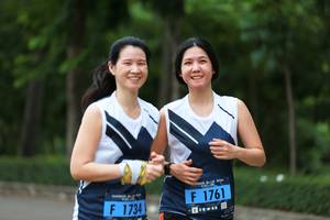 BIB: 1761, 1734
                            <button type="button" onclick="openModal(4665710)" class="btn btn-primary btn-sm float-right btn-popup" data-toggle="modal" data-target=".modal-high-quality">
                        <i class="fas fa-shopping-cart"></i> Add to Cart
                    </button>
                                            <button type="button" onclick="isThisMe(4665710, true)" class="btn btn-success btn-sm float-right btn-popup btn-isme hidden" data-toggle="tooltip" data-placement="bottom" title="นี่คือรูปของคุณใช่ไหม คลิกที่นี่เพื่อเอาเข้าอัลบั้ม">
                        <i class="fas fa-plus"></i> Add to album
                    </button>
                    <button type="button" onclick="isThisMe(4665710, false)" class="btn btn-warning btn-sm float-right btn-popup btn-isnotme hidden">
                        <i class="fas fa-ban"></i> Remove from album
                    </button>