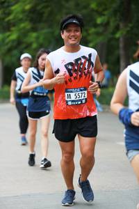 BIB: 5572
                            <button type="button" onclick="openModal(4662501)" class="btn btn-primary btn-sm float-right btn-popup" data-toggle="modal" data-target=".modal-high-quality">
                        <i class="fas fa-shopping-cart"></i> Add to Cart
                    </button>
                                            <button type="button" onclick="isThisMe(4662501, true)" class="btn btn-success btn-sm float-right btn-popup btn-isme hidden" data-toggle="tooltip" data-placement="bottom" title="นี่คือรูปของคุณใช่ไหม คลิกที่นี่เพื่อเอาเข้าอัลบั้ม">
                        <i class="fas fa-plus"></i> Add to album
                    </button>
                    <button type="button" onclick="isThisMe(4662501, false)" class="btn btn-warning btn-sm float-right btn-popup btn-isnotme hidden">
                        <i class="fas fa-ban"></i> Remove from album
                    </button>