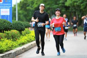 BIB: 1593
                            <button type="button" onclick="openModal(4666522)" class="btn btn-primary btn-sm float-right btn-popup" data-toggle="modal" data-target=".modal-high-quality">
                        <i class="fas fa-shopping-cart"></i> Add to Cart
                    </button>
                                            <button type="button" onclick="isThisMe(4666522, true)" class="btn btn-success btn-sm float-right btn-popup btn-isme hidden" data-toggle="tooltip" data-placement="bottom" title="นี่คือรูปของคุณใช่ไหม คลิกที่นี่เพื่อเอาเข้าอัลบั้ม">
                        <i class="fas fa-plus"></i> Add to album
                    </button>
                    <button type="button" onclick="isThisMe(4666522, false)" class="btn btn-warning btn-sm float-right btn-popup btn-isnotme hidden">
                        <i class="fas fa-ban"></i> Remove from album
                    </button>