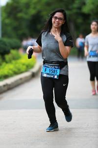 BIB: 1585
                            <button type="button" onclick="openModal(4666929)" class="btn btn-primary btn-sm float-right btn-popup" data-toggle="modal" data-target=".modal-high-quality">
                        <i class="fas fa-shopping-cart"></i> Add to Cart
                    </button>
                                            <button type="button" onclick="isThisMe(4666929, true)" class="btn btn-success btn-sm float-right btn-popup btn-isme hidden" data-toggle="tooltip" data-placement="bottom" title="นี่คือรูปของคุณใช่ไหม คลิกที่นี่เพื่อเอาเข้าอัลบั้ม">
                        <i class="fas fa-plus"></i> Add to album
                    </button>
                    <button type="button" onclick="isThisMe(4666929, false)" class="btn btn-warning btn-sm float-right btn-popup btn-isnotme hidden">
                        <i class="fas fa-ban"></i> Remove from album
                    </button>