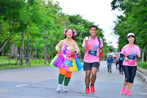 BIB: 9903, 9902, 1477
                            <button type="button" onclick="openModal(4606077)" class="btn btn-primary btn-sm float-right btn-popup" data-toggle="modal" data-target=".modal-high-quality">
                        <i class="fas fa-shopping-cart"></i> Add to Cart
                    </button>
                                            <button type="button" onclick="isThisMe(4606077, true)" class="btn btn-success btn-sm float-right btn-popup btn-isme hidden" data-toggle="tooltip" data-placement="bottom" title="นี่คือรูปของคุณใช่ไหม คลิกที่นี่เพื่อเอาเข้าอัลบั้ม">
                        <i class="fas fa-plus"></i> Add to album
                    </button>
                    <button type="button" onclick="isThisMe(4606077, false)" class="btn btn-warning btn-sm float-right btn-popup btn-isnotme hidden">
                        <i class="fas fa-ban"></i> Remove from album
                    </button>