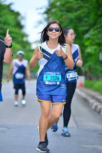 BIB: 2526
                            <button type="button" onclick="openModal(4605059)" class="btn btn-primary btn-sm float-right btn-popup" data-toggle="modal" data-target=".modal-high-quality">
                        <i class="fas fa-shopping-cart"></i> Add to Cart
                    </button>
                                            <button type="button" onclick="isThisMe(4605059, true)" class="btn btn-success btn-sm float-right btn-popup btn-isme hidden" data-toggle="tooltip" data-placement="bottom" title="นี่คือรูปของคุณใช่ไหม คลิกที่นี่เพื่อเอาเข้าอัลบั้ม">
                        <i class="fas fa-plus"></i> Add to album
                    </button>
                    <button type="button" onclick="isThisMe(4605059, false)" class="btn btn-warning btn-sm float-right btn-popup btn-isnotme hidden">
                        <i class="fas fa-ban"></i> Remove from album
                    </button>