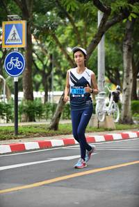 BIB: 1086
                            <button type="button" onclick="openModal(4678075)" class="btn btn-primary btn-sm float-right btn-popup" data-toggle="modal" data-target=".modal-high-quality">
                        <i class="fas fa-shopping-cart"></i> Add to Cart
                    </button>
                                            <button type="button" onclick="isThisMe(4678075, true)" class="btn btn-success btn-sm float-right btn-popup btn-isme hidden" data-toggle="tooltip" data-placement="bottom" title="นี่คือรูปของคุณใช่ไหม คลิกที่นี่เพื่อเอาเข้าอัลบั้ม">
                        <i class="fas fa-plus"></i> Add to album
                    </button>
                    <button type="button" onclick="isThisMe(4678075, false)" class="btn btn-warning btn-sm float-right btn-popup btn-isnotme hidden">
                        <i class="fas fa-ban"></i> Remove from album
                    </button>