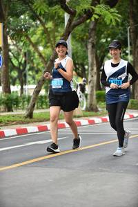 BIB: 1748, 2108
                            <button type="button" onclick="openModal(4681227)" class="btn btn-primary btn-sm float-right btn-popup" data-toggle="modal" data-target=".modal-high-quality">
                        <i class="fas fa-shopping-cart"></i> Add to Cart
                    </button>
                                            <button type="button" onclick="isThisMe(4681227, true)" class="btn btn-success btn-sm float-right btn-popup btn-isme hidden" data-toggle="tooltip" data-placement="bottom" title="นี่คือรูปของคุณใช่ไหม คลิกที่นี่เพื่อเอาเข้าอัลบั้ม">
                        <i class="fas fa-plus"></i> Add to album
                    </button>
                    <button type="button" onclick="isThisMe(4681227, false)" class="btn btn-warning btn-sm float-right btn-popup btn-isnotme hidden">
                        <i class="fas fa-ban"></i> Remove from album
                    </button>