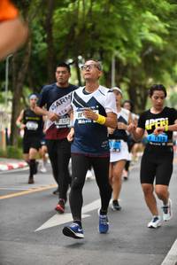 BIB: 5277, 1913, 
                            <button type="button" onclick="openModal(4660406)" class="btn btn-primary btn-sm float-right btn-popup" data-toggle="modal" data-target=".modal-high-quality">
                        <i class="fas fa-shopping-cart"></i> Add to Cart
                    </button>
                                            <button type="button" onclick="isThisMe(4660406, true)" class="btn btn-success btn-sm float-right btn-popup btn-isme hidden" data-toggle="tooltip" data-placement="bottom" title="นี่คือรูปของคุณใช่ไหม คลิกที่นี่เพื่อเอาเข้าอัลบั้ม">
                        <i class="fas fa-plus"></i> Add to album
                    </button>
                    <button type="button" onclick="isThisMe(4660406, false)" class="btn btn-warning btn-sm float-right btn-popup btn-isnotme hidden">
                        <i class="fas fa-ban"></i> Remove from album
                    </button>