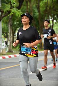 BIB: 2185
                            <button type="button" onclick="openModal(4680377)" class="btn btn-primary btn-sm float-right btn-popup" data-toggle="modal" data-target=".modal-high-quality">
                        <i class="fas fa-shopping-cart"></i> Add to Cart
                    </button>
                                            <button type="button" onclick="isThisMe(4680377, true)" class="btn btn-success btn-sm float-right btn-popup btn-isme hidden" data-toggle="tooltip" data-placement="bottom" title="นี่คือรูปของคุณใช่ไหม คลิกที่นี่เพื่อเอาเข้าอัลบั้ม">
                        <i class="fas fa-plus"></i> Add to album
                    </button>
                    <button type="button" onclick="isThisMe(4680377, false)" class="btn btn-warning btn-sm float-right btn-popup btn-isnotme hidden">
                        <i class="fas fa-ban"></i> Remove from album
                    </button>