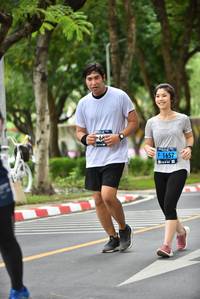 BIB: 1657
                            <button type="button" onclick="openModal(4681671)" class="btn btn-primary btn-sm float-right btn-popup" data-toggle="modal" data-target=".modal-high-quality">
                        <i class="fas fa-shopping-cart"></i> Add to Cart
                    </button>
                                            <button type="button" onclick="isThisMe(4681671, true)" class="btn btn-success btn-sm float-right btn-popup btn-isme hidden" data-toggle="tooltip" data-placement="bottom" title="นี่คือรูปของคุณใช่ไหม คลิกที่นี่เพื่อเอาเข้าอัลบั้ม">
                        <i class="fas fa-plus"></i> Add to album
                    </button>
                    <button type="button" onclick="isThisMe(4681671, false)" class="btn btn-warning btn-sm float-right btn-popup btn-isnotme hidden">
                        <i class="fas fa-ban"></i> Remove from album
                    </button>