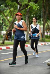 BIB: 255
                            <button type="button" onclick="openModal(4679548)" class="btn btn-primary btn-sm float-right btn-popup" data-toggle="modal" data-target=".modal-high-quality">
                        <i class="fas fa-shopping-cart"></i> Add to Cart
                    </button>
                                            <button type="button" onclick="isThisMe(4679548, true)" class="btn btn-success btn-sm float-right btn-popup btn-isme hidden" data-toggle="tooltip" data-placement="bottom" title="นี่คือรูปของคุณใช่ไหม คลิกที่นี่เพื่อเอาเข้าอัลบั้ม">
                        <i class="fas fa-plus"></i> Add to album
                    </button>
                    <button type="button" onclick="isThisMe(4679548, false)" class="btn btn-warning btn-sm float-right btn-popup btn-isnotme hidden">
                        <i class="fas fa-ban"></i> Remove from album
                    </button>