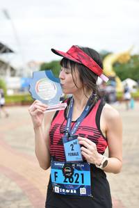 BIB: 2621
                            <button type="button" onclick="openModal(4682386)" class="btn btn-primary btn-sm float-right btn-popup" data-toggle="modal" data-target=".modal-high-quality">
                        <i class="fas fa-shopping-cart"></i> Add to Cart
                    </button>
                                            <button type="button" onclick="isThisMe(4682386, true)" class="btn btn-success btn-sm float-right btn-popup btn-isme hidden" data-toggle="tooltip" data-placement="bottom" title="นี่คือรูปของคุณใช่ไหม คลิกที่นี่เพื่อเอาเข้าอัลบั้ม">
                        <i class="fas fa-plus"></i> Add to album
                    </button>
                    <button type="button" onclick="isThisMe(4682386, false)" class="btn btn-warning btn-sm float-right btn-popup btn-isnotme hidden">
                        <i class="fas fa-ban"></i> Remove from album
                    </button>