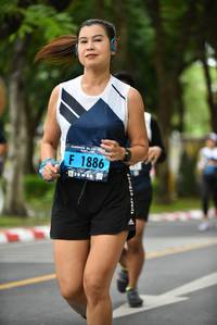 BIB: 1886
                            <button type="button" onclick="openModal(4669742)" class="btn btn-primary btn-sm float-right btn-popup" data-toggle="modal" data-target=".modal-high-quality">
                        <i class="fas fa-shopping-cart"></i> Add to Cart
                    </button>
                                            <button type="button" onclick="isThisMe(4669742, true)" class="btn btn-success btn-sm float-right btn-popup btn-isme hidden" data-toggle="tooltip" data-placement="bottom" title="นี่คือรูปของคุณใช่ไหม คลิกที่นี่เพื่อเอาเข้าอัลบั้ม">
                        <i class="fas fa-plus"></i> Add to album
                    </button>
                    <button type="button" onclick="isThisMe(4669742, false)" class="btn btn-warning btn-sm float-right btn-popup btn-isnotme hidden">
                        <i class="fas fa-ban"></i> Remove from album
                    </button>