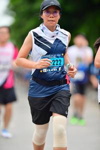 BIB: 222
                            <button type="button" onclick="openModal(4606134)" class="btn btn-primary btn-sm float-right btn-popup" data-toggle="modal" data-target=".modal-high-quality">
                        <i class="fas fa-shopping-cart"></i> Add to Cart
                    </button>
                                            <button type="button" onclick="isThisMe(4606134, true)" class="btn btn-success btn-sm float-right btn-popup btn-isme hidden" data-toggle="tooltip" data-placement="bottom" title="นี่คือรูปของคุณใช่ไหม คลิกที่นี่เพื่อเอาเข้าอัลบั้ม">
                        <i class="fas fa-plus"></i> Add to album
                    </button>
                    <button type="button" onclick="isThisMe(4606134, false)" class="btn btn-warning btn-sm float-right btn-popup btn-isnotme hidden">
                        <i class="fas fa-ban"></i> Remove from album
                    </button>