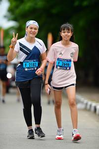 BIB: 2646, 2182
                            <button type="button" onclick="openModal(4594956)" class="btn btn-primary btn-sm float-right btn-popup" data-toggle="modal" data-target=".modal-high-quality">
                        <i class="fas fa-shopping-cart"></i> Add to Cart
                    </button>
                                            <button type="button" onclick="isThisMe(4594956, true)" class="btn btn-success btn-sm float-right btn-popup btn-isme hidden" data-toggle="tooltip" data-placement="bottom" title="นี่คือรูปของคุณใช่ไหม คลิกที่นี่เพื่อเอาเข้าอัลบั้ม">
                        <i class="fas fa-plus"></i> Add to album
                    </button>
                    <button type="button" onclick="isThisMe(4594956, false)" class="btn btn-warning btn-sm float-right btn-popup btn-isnotme hidden">
                        <i class="fas fa-ban"></i> Remove from album
                    </button>