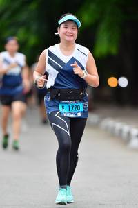 BIB: 1720
                            <button type="button" onclick="openModal(4686063)" class="btn btn-primary btn-sm float-right btn-popup" data-toggle="modal" data-target=".modal-high-quality">
                        <i class="fas fa-shopping-cart"></i> Add to Cart
                    </button>
                                            <button type="button" onclick="isThisMe(4686063, true)" class="btn btn-success btn-sm float-right btn-popup btn-isme hidden" data-toggle="tooltip" data-placement="bottom" title="นี่คือรูปของคุณใช่ไหม คลิกที่นี่เพื่อเอาเข้าอัลบั้ม">
                        <i class="fas fa-plus"></i> Add to album
                    </button>
                    <button type="button" onclick="isThisMe(4686063, false)" class="btn btn-warning btn-sm float-right btn-popup btn-isnotme hidden">
                        <i class="fas fa-ban"></i> Remove from album
                    </button>