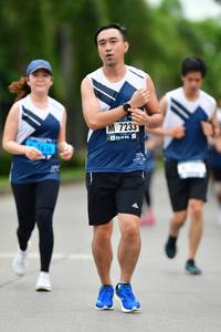 BIB: 7233, 2636
                            <button type="button" onclick="openModal(4686756)" class="btn btn-primary btn-sm float-right btn-popup" data-toggle="modal" data-target=".modal-high-quality">
                        <i class="fas fa-shopping-cart"></i> Add to Cart
                    </button>
                                            <button type="button" onclick="isThisMe(4686756, true)" class="btn btn-success btn-sm float-right btn-popup btn-isme hidden" data-toggle="tooltip" data-placement="bottom" title="นี่คือรูปของคุณใช่ไหม คลิกที่นี่เพื่อเอาเข้าอัลบั้ม">
                        <i class="fas fa-plus"></i> Add to album
                    </button>
                    <button type="button" onclick="isThisMe(4686756, false)" class="btn btn-warning btn-sm float-right btn-popup btn-isnotme hidden">
                        <i class="fas fa-ban"></i> Remove from album
                    </button>