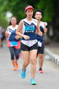 BIB: 1915
                            <button type="button" onclick="openModal(4704698)" class="btn btn-primary btn-sm float-right btn-popup" data-toggle="modal" data-target=".modal-high-quality">
                        <i class="fas fa-shopping-cart"></i> Add to Cart
                    </button>
                                            <button type="button" onclick="isThisMe(4704698, true)" class="btn btn-success btn-sm float-right btn-popup btn-isme hidden" data-toggle="tooltip" data-placement="bottom" title="นี่คือรูปของคุณใช่ไหม คลิกที่นี่เพื่อเอาเข้าอัลบั้ม">
                        <i class="fas fa-plus"></i> Add to album
                    </button>
                    <button type="button" onclick="isThisMe(4704698, false)" class="btn btn-warning btn-sm float-right btn-popup btn-isnotme hidden">
                        <i class="fas fa-ban"></i> Remove from album
                    </button>