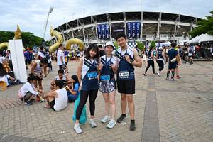 BIB: 1271, 1431, 6092
                            <button type="button" onclick="openModal(4595961)" class="btn btn-primary btn-sm float-right btn-popup" data-toggle="modal" data-target=".modal-high-quality">
                        <i class="fas fa-shopping-cart"></i> Add to Cart
                    </button>
                                            <button type="button" onclick="isThisMe(4595961, true)" class="btn btn-success btn-sm float-right btn-popup btn-isme hidden" data-toggle="tooltip" data-placement="bottom" title="นี่คือรูปของคุณใช่ไหม คลิกที่นี่เพื่อเอาเข้าอัลบั้ม">
                        <i class="fas fa-plus"></i> Add to album
                    </button>
                    <button type="button" onclick="isThisMe(4595961, false)" class="btn btn-warning btn-sm float-right btn-popup btn-isnotme hidden">
                        <i class="fas fa-ban"></i> Remove from album
                    </button>