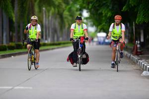 BIB: 
                            <button type="button" onclick="openModal(4593911)" class="btn btn-primary btn-sm float-right btn-popup" data-toggle="modal" data-target=".modal-high-quality">
                        <i class="fas fa-shopping-cart"></i> Add to Cart
                    </button>
                                            <button type="button" onclick="isThisMe(4593911, true)" class="btn btn-success btn-sm float-right btn-popup btn-isme hidden" data-toggle="tooltip" data-placement="bottom" title="นี่คือรูปของคุณใช่ไหม คลิกที่นี่เพื่อเอาเข้าอัลบั้ม">
                        <i class="fas fa-plus"></i> Add to album
                    </button>
                    <button type="button" onclick="isThisMe(4593911, false)" class="btn btn-warning btn-sm float-right btn-popup btn-isnotme hidden">
                        <i class="fas fa-ban"></i> Remove from album
                    </button>