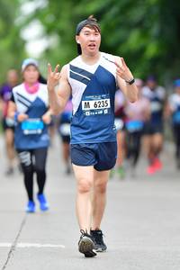 BIB: 6235
                            <button type="button" onclick="openModal(4686381)" class="btn btn-primary btn-sm float-right btn-popup" data-toggle="modal" data-target=".modal-high-quality">
                        <i class="fas fa-shopping-cart"></i> Add to Cart
                    </button>
                                            <button type="button" onclick="isThisMe(4686381, true)" class="btn btn-success btn-sm float-right btn-popup btn-isme hidden" data-toggle="tooltip" data-placement="bottom" title="นี่คือรูปของคุณใช่ไหม คลิกที่นี่เพื่อเอาเข้าอัลบั้ม">
                        <i class="fas fa-plus"></i> Add to album
                    </button>
                    <button type="button" onclick="isThisMe(4686381, false)" class="btn btn-warning btn-sm float-right btn-popup btn-isnotme hidden">
                        <i class="fas fa-ban"></i> Remove from album
                    </button>