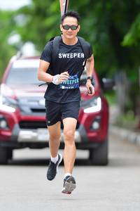 BIB: 
                            <button type="button" onclick="openModal(4704202)" class="btn btn-primary btn-sm float-right btn-popup" data-toggle="modal" data-target=".modal-high-quality">
                        <i class="fas fa-shopping-cart"></i> Add to Cart
                    </button>
                                            <button type="button" onclick="isThisMe(4704202, true)" class="btn btn-success btn-sm float-right btn-popup btn-isme hidden" data-toggle="tooltip" data-placement="bottom" title="นี่คือรูปของคุณใช่ไหม คลิกที่นี่เพื่อเอาเข้าอัลบั้ม">
                        <i class="fas fa-plus"></i> Add to album
                    </button>
                    <button type="button" onclick="isThisMe(4704202, false)" class="btn btn-warning btn-sm float-right btn-popup btn-isnotme hidden">
                        <i class="fas fa-ban"></i> Remove from album
                    </button>