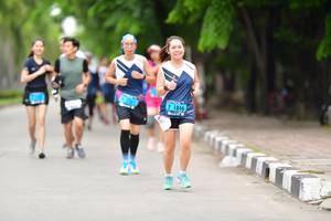 BIB: 1846
                            <button type="button" onclick="openModal(4592363)" class="btn btn-primary btn-sm float-right btn-popup" data-toggle="modal" data-target=".modal-high-quality">
                        <i class="fas fa-shopping-cart"></i> Add to Cart
                    </button>
                                            <button type="button" onclick="isThisMe(4592363, true)" class="btn btn-success btn-sm float-right btn-popup btn-isme hidden" data-toggle="tooltip" data-placement="bottom" title="นี่คือรูปของคุณใช่ไหม คลิกที่นี่เพื่อเอาเข้าอัลบั้ม">
                        <i class="fas fa-plus"></i> Add to album
                    </button>
                    <button type="button" onclick="isThisMe(4592363, false)" class="btn btn-warning btn-sm float-right btn-popup btn-isnotme hidden">
                        <i class="fas fa-ban"></i> Remove from album
                    </button>